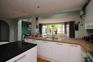 Photo 16- click for photo gallery